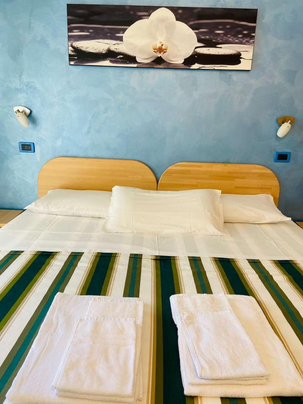 Residence Cigno Rimini Eksteriør bilde