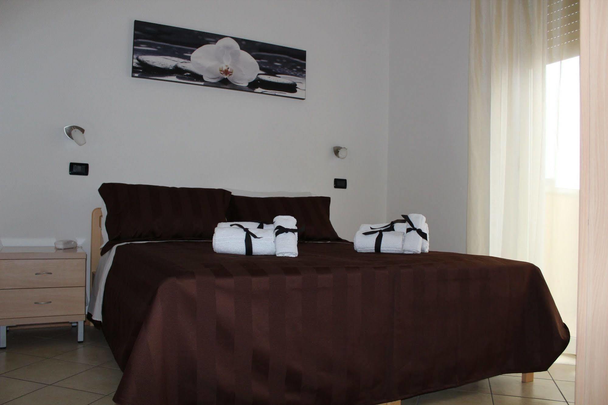 Residence Cigno Rimini Eksteriør bilde