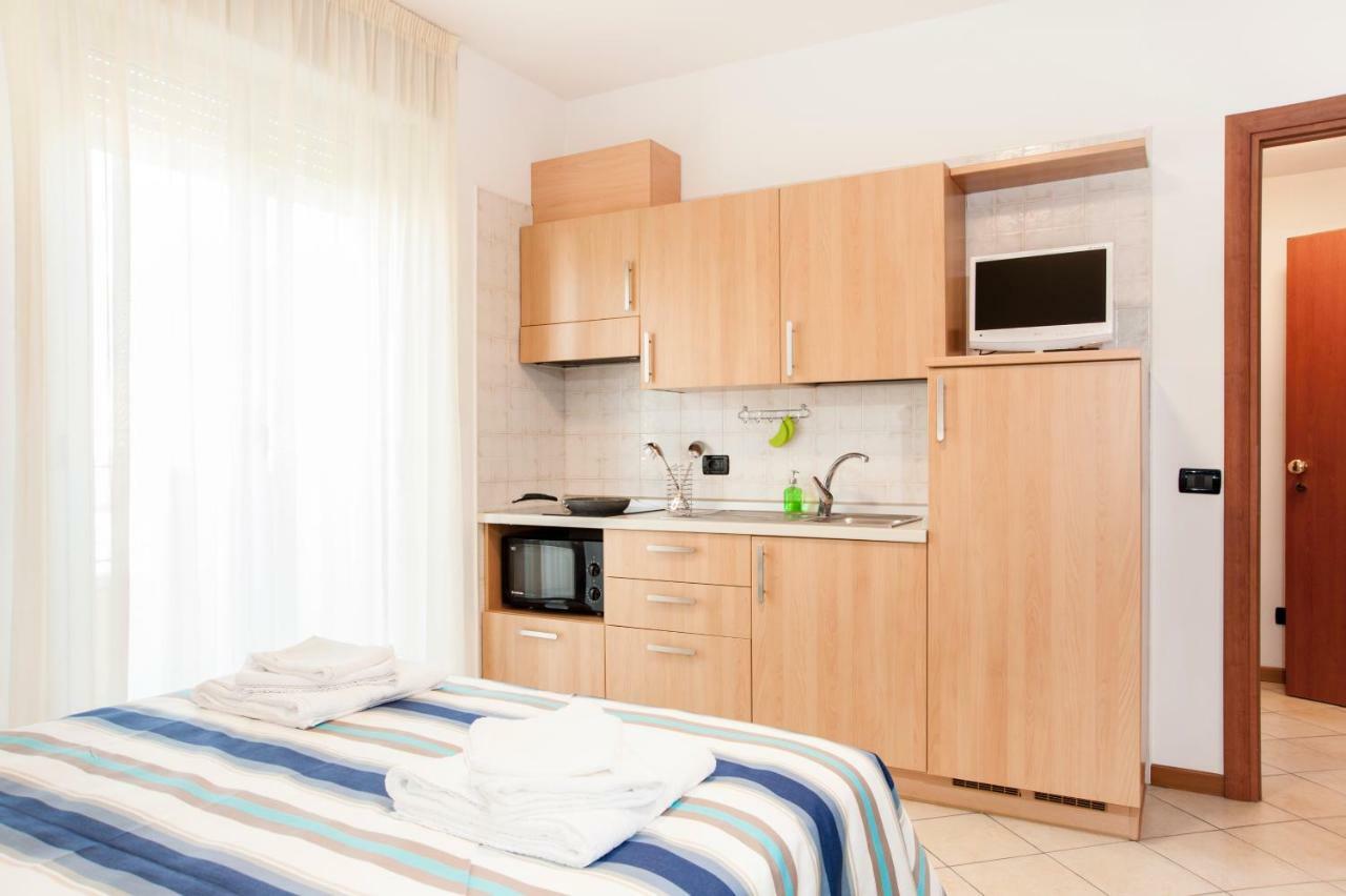 Residence Cigno Rimini Eksteriør bilde