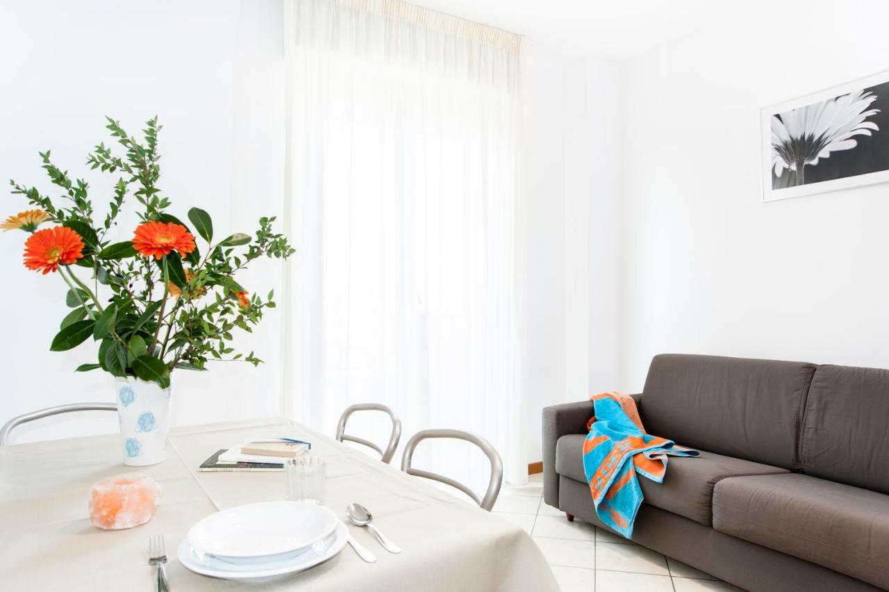 Residence Cigno Rimini Eksteriør bilde