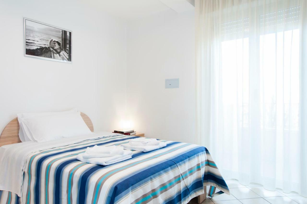 Residence Cigno Rimini Eksteriør bilde